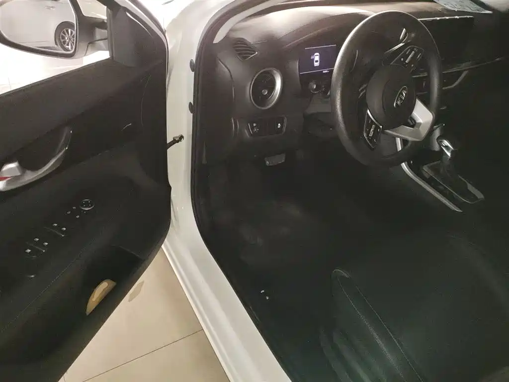 Kia K3 2020 1.5L CVT Fashion Version фото 12