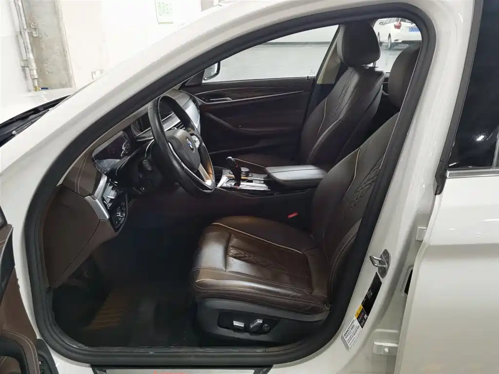 BMW 5 SERIES NEW ENERGY