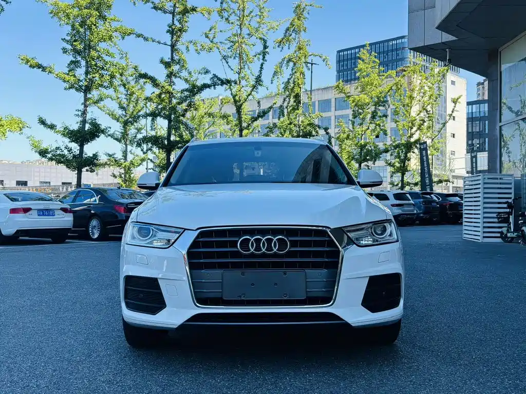 Фото 3 - Audi Q3