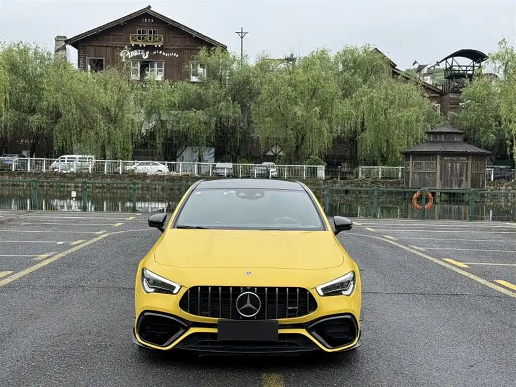 MERCEDES-BENZ CLA AMG