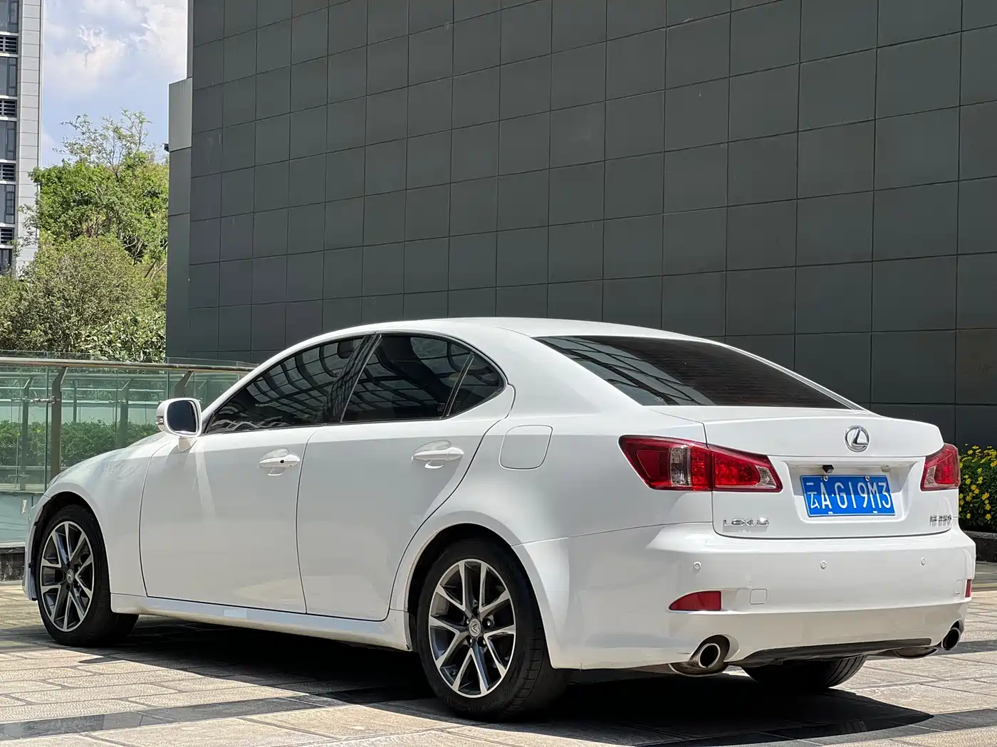 Lexus IS 2011 250 Sport фото 9