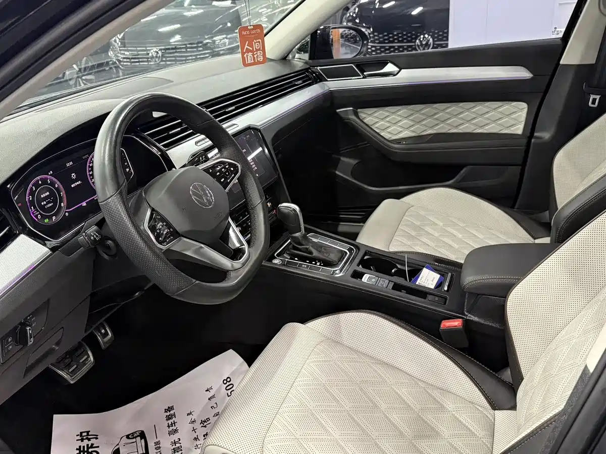 Volkswagen Magotan 2023 Model 2 Million Commemorative Edition 330TSI DSG Luxury фото 8