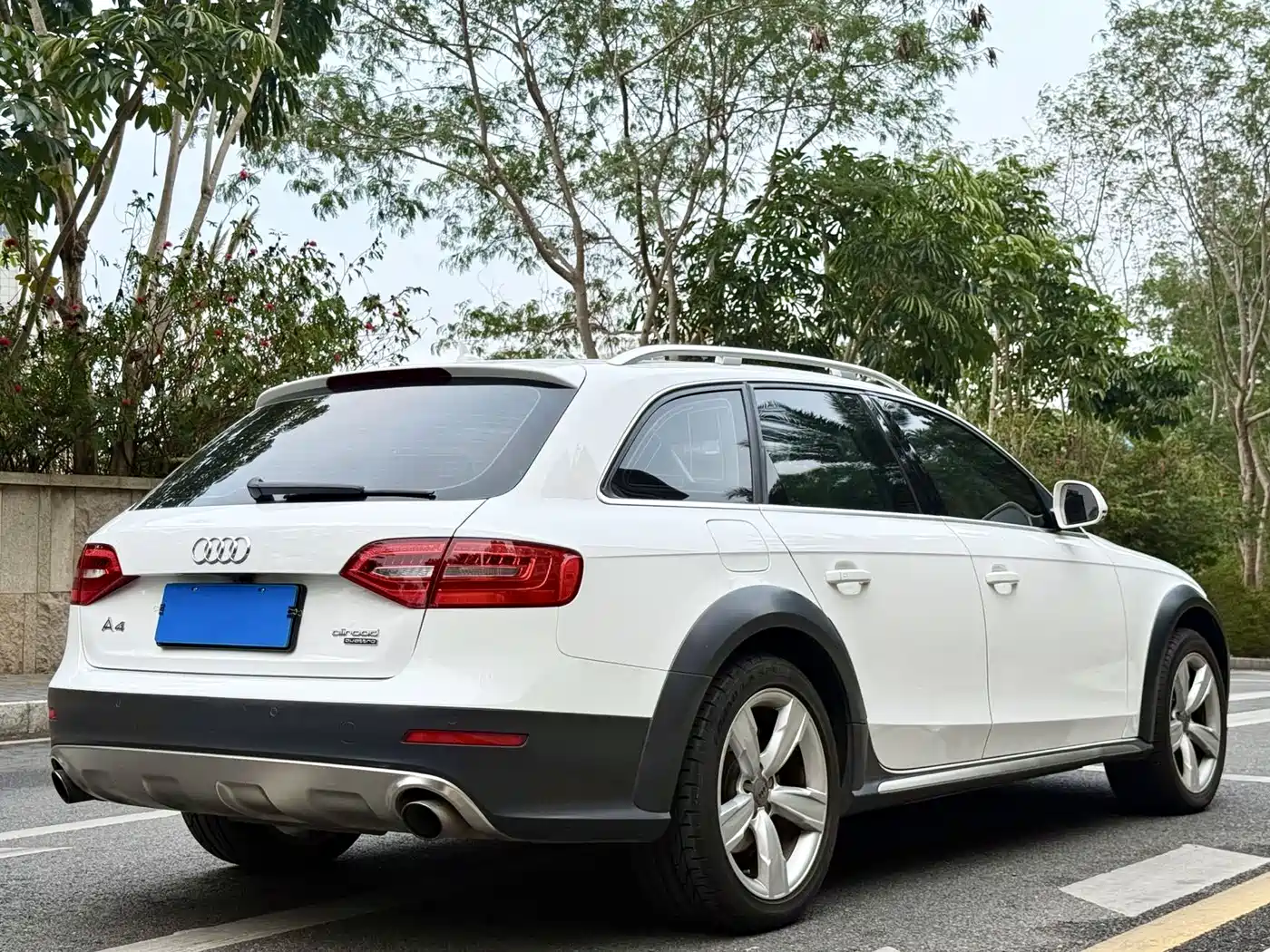 Audi A4 (Import) 2016 2014 40 TFSI allroad quattro plus