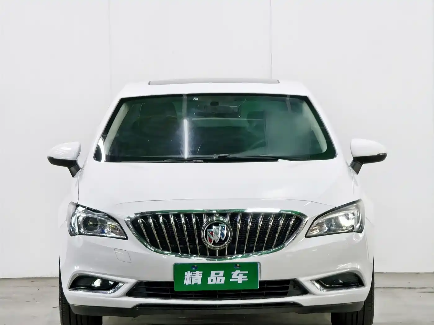 Buick Verano 2017 Sedan 15S Automatic Progressive фото 2