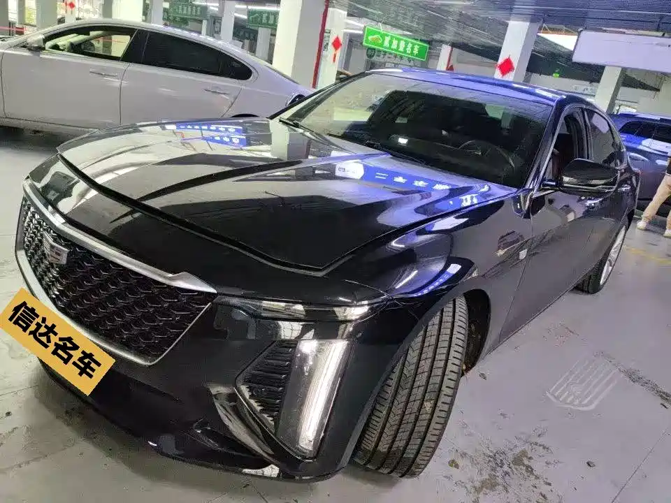 CADILLAC CT6