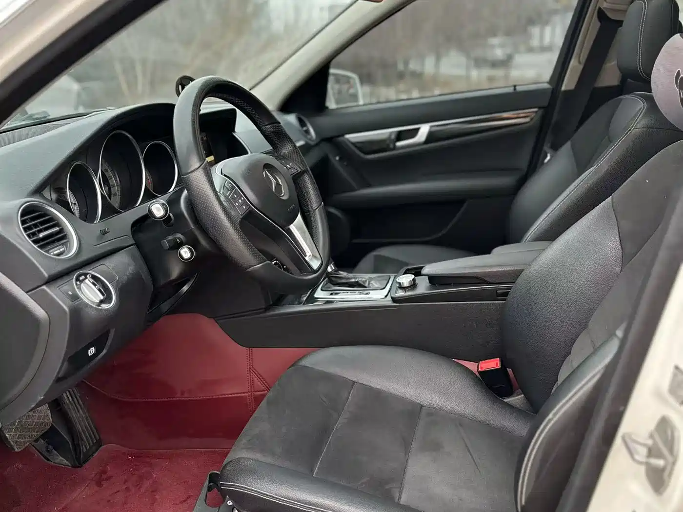 Mercedes-Benz C-Class 2013 C 260 Fashion Grand Edition фото 5