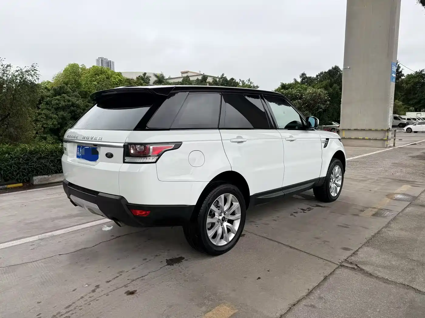 Land Rover Range Rover Sport 2014 3.0 SC V6 HSE фото 6