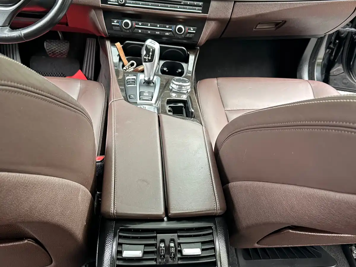 BMW 5 Series 2017 525Li Luxury Design Package фото 16