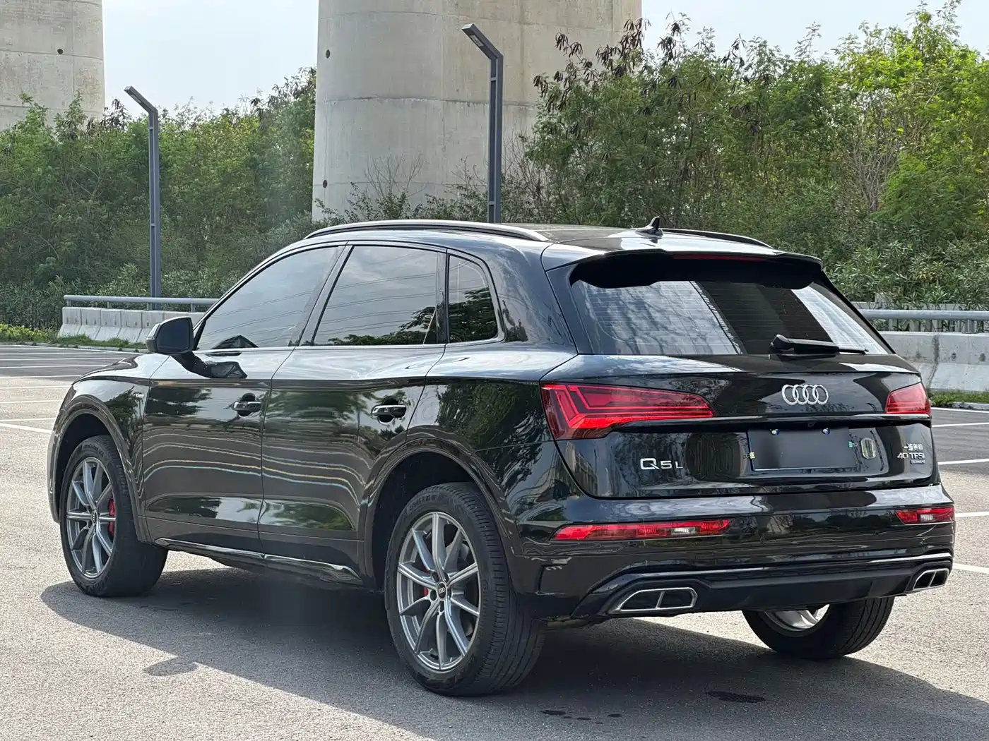 Audi Q5L 2024 Model 40 TFSI Luxury Dynamic фото 9