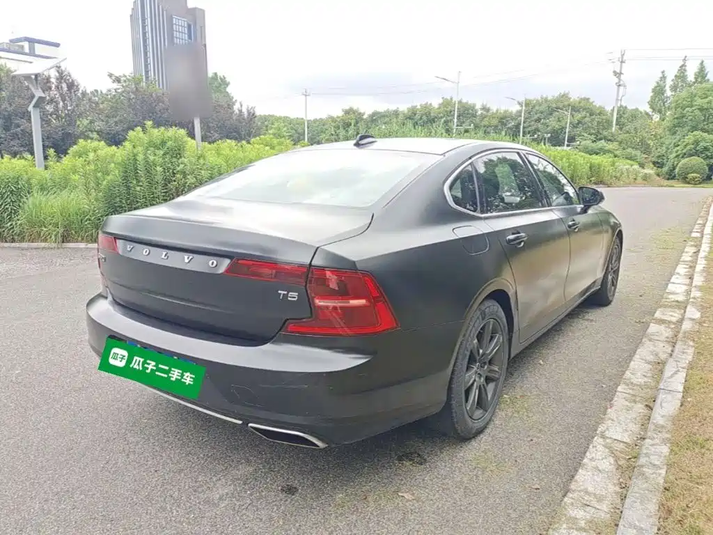 Фото 7 - Volvo S90