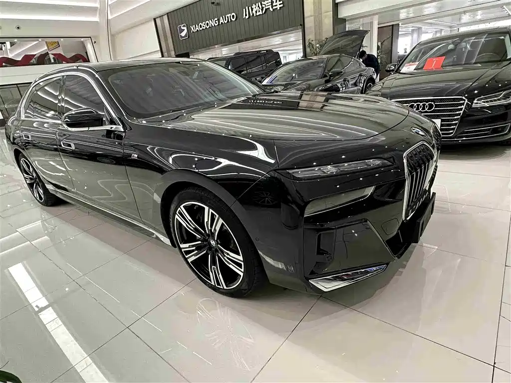 BMW 7 Series 2023 Model 740Li Leading M Sport Package фото 22