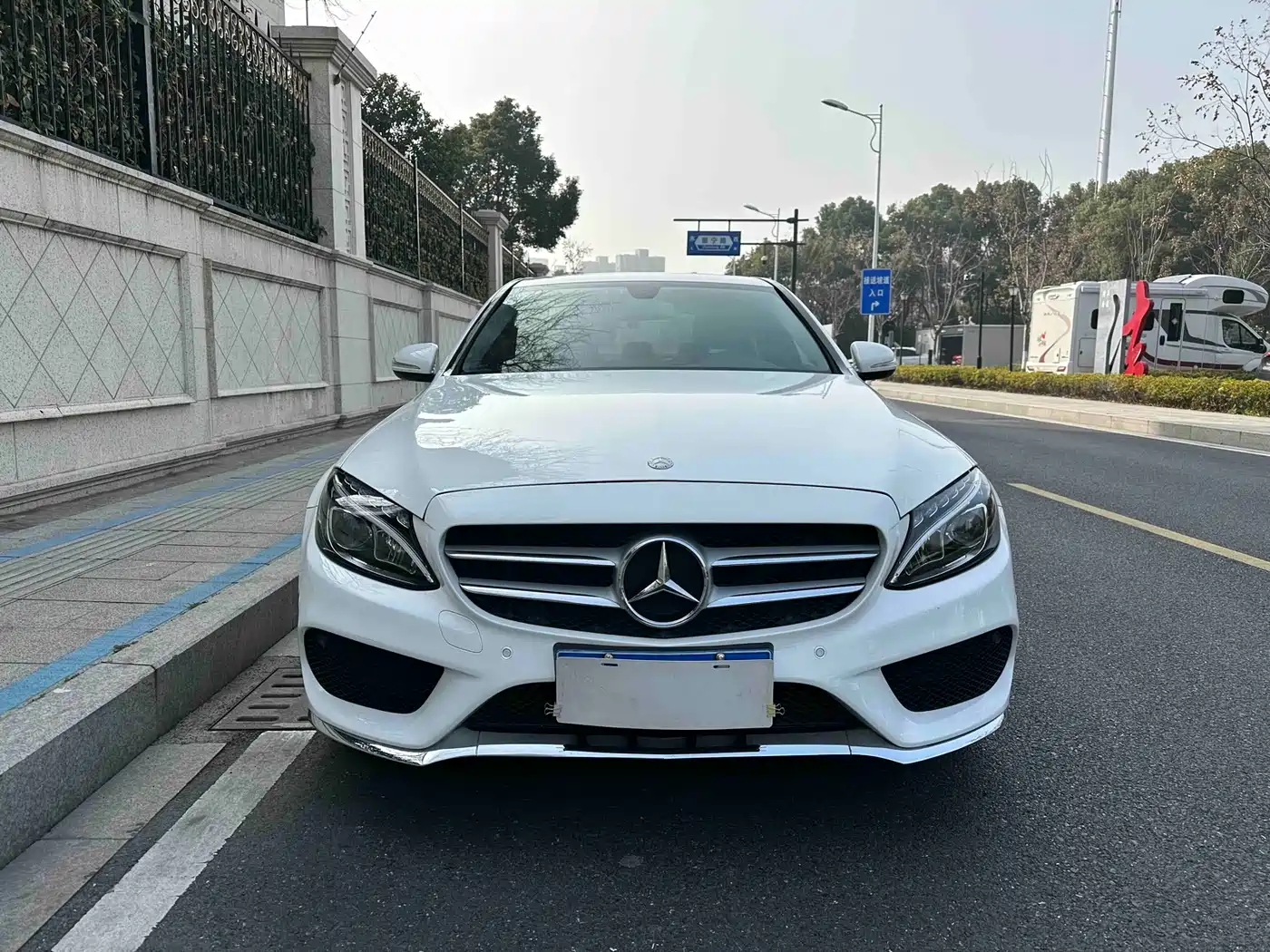 Mercedes-Benz C-Class 2015 Facelift C 180 L Sport фото 2