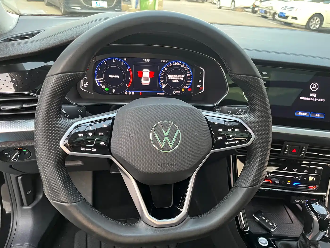 Volkswagen Passat 2022 330TSI Starlight Luxury Edition фото 7