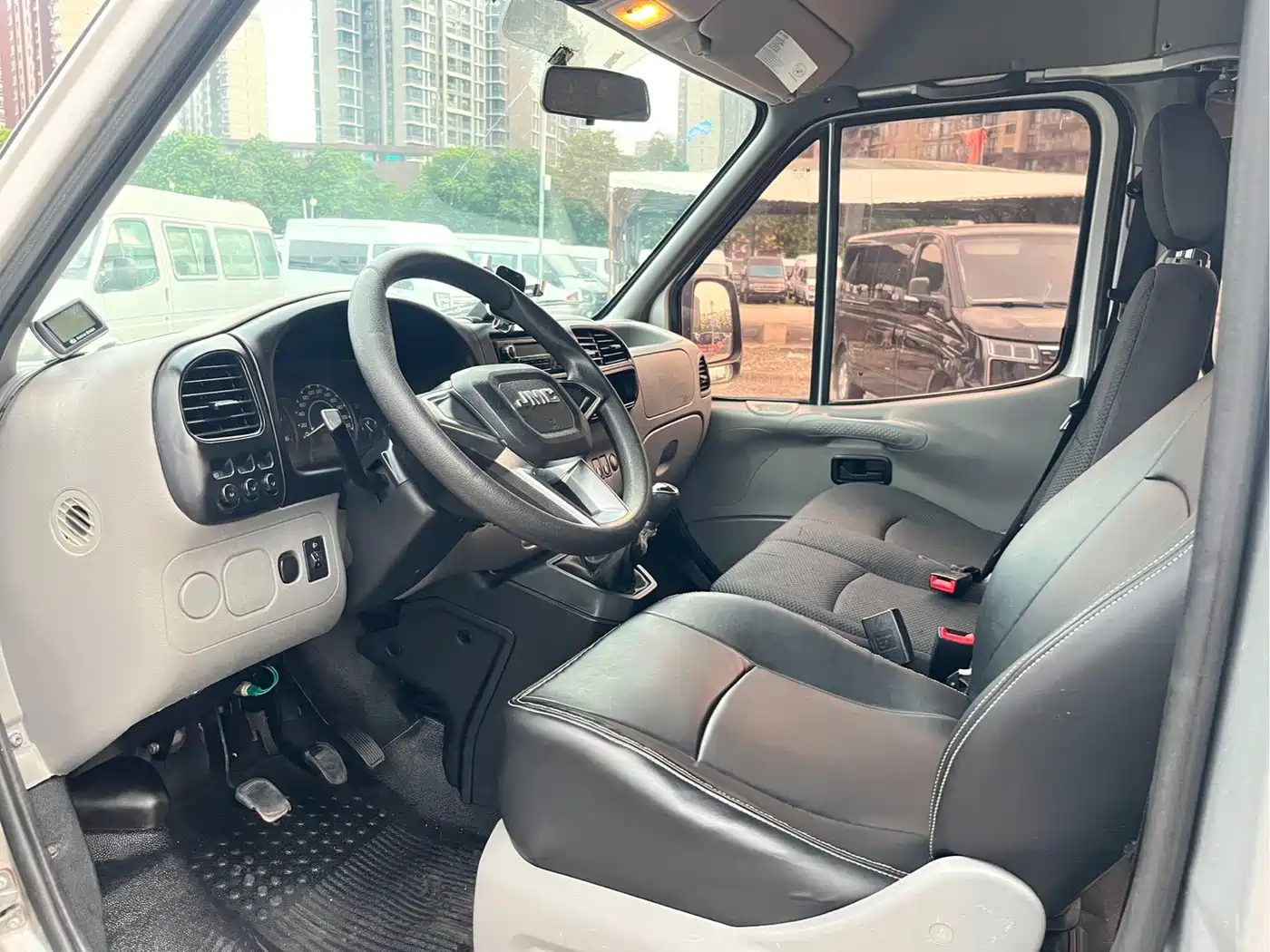 Jiangling Tesun 2019 2019 2.8T Commercial Short Wheelbase Medium Roof 6-Seater China VI JX493