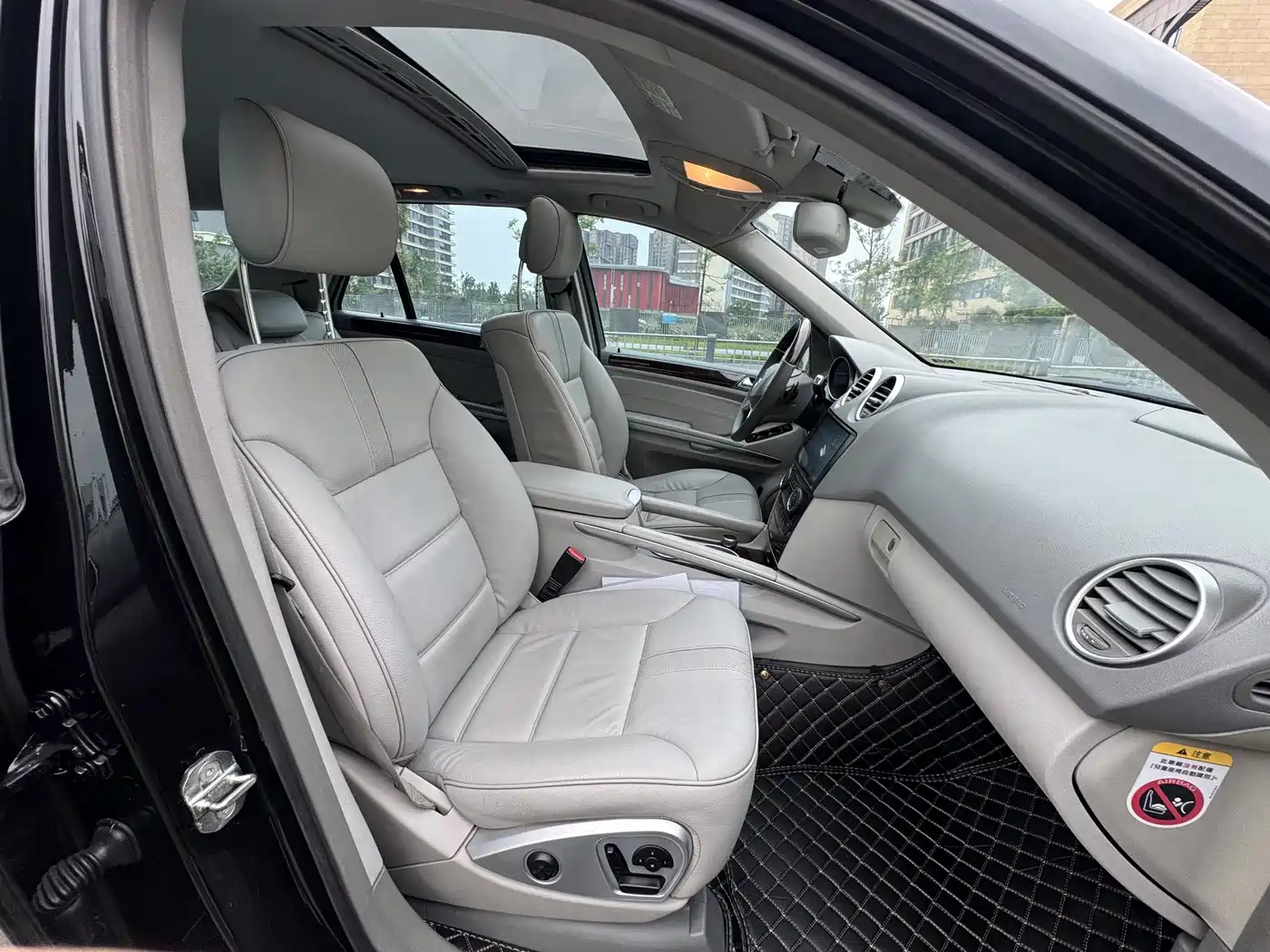 Mercedes-Benz M-Class 2010 ML 350 4MATIC Luxury фото 9