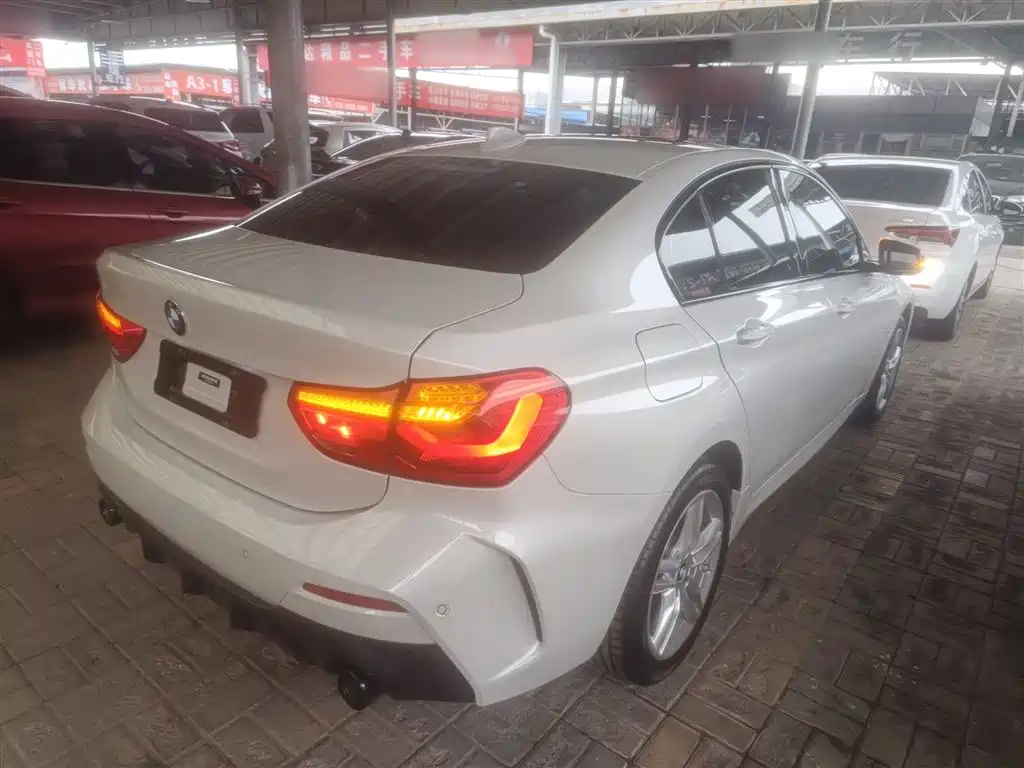 BMW 1 Series 2021 Facelift 120i M Sport Shadow Edition фото 7