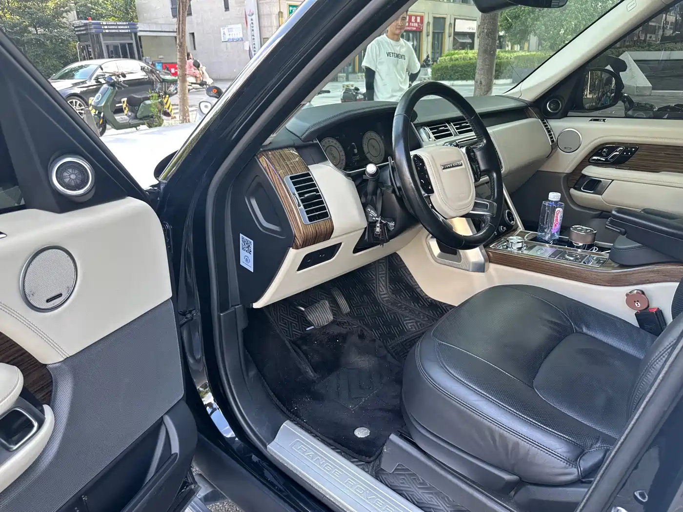 Land Rover Range Rover 2018 3.0 SC V6 Vogue Heritage Edition фото 8