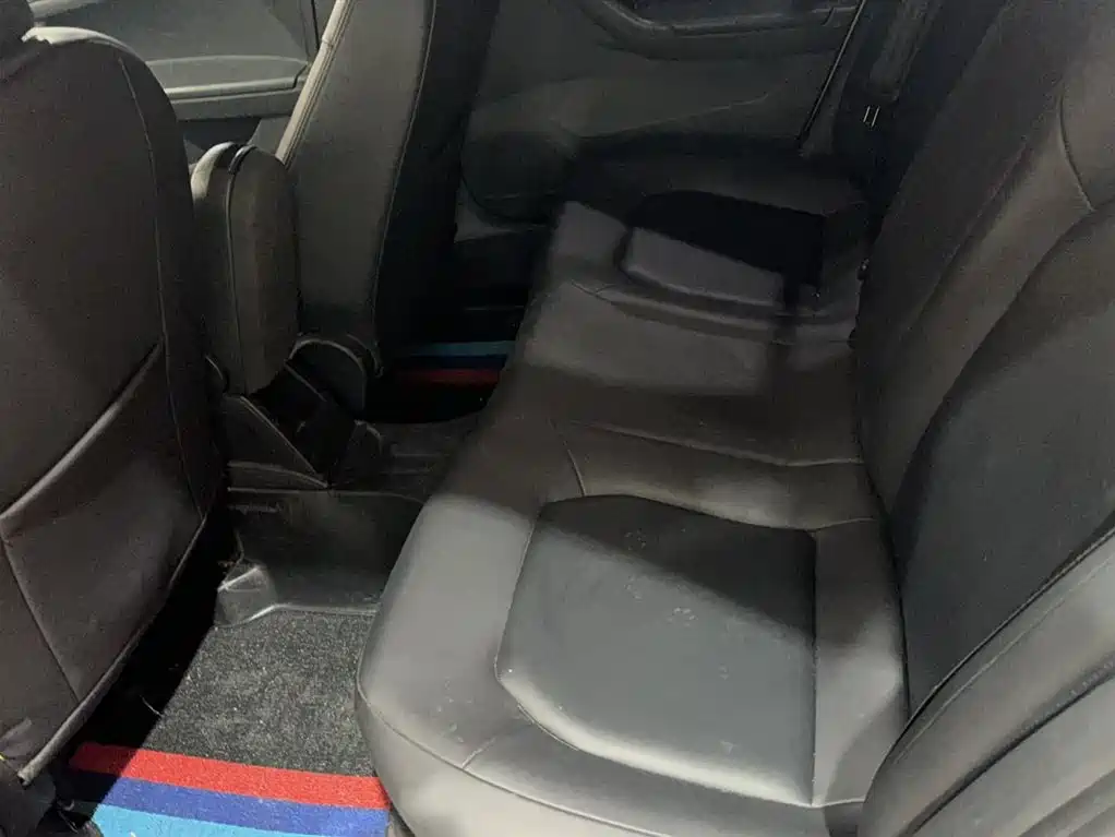 Volkswagen Jetta 2019 Dream Edition 1.4L Manual Fashion фото 9