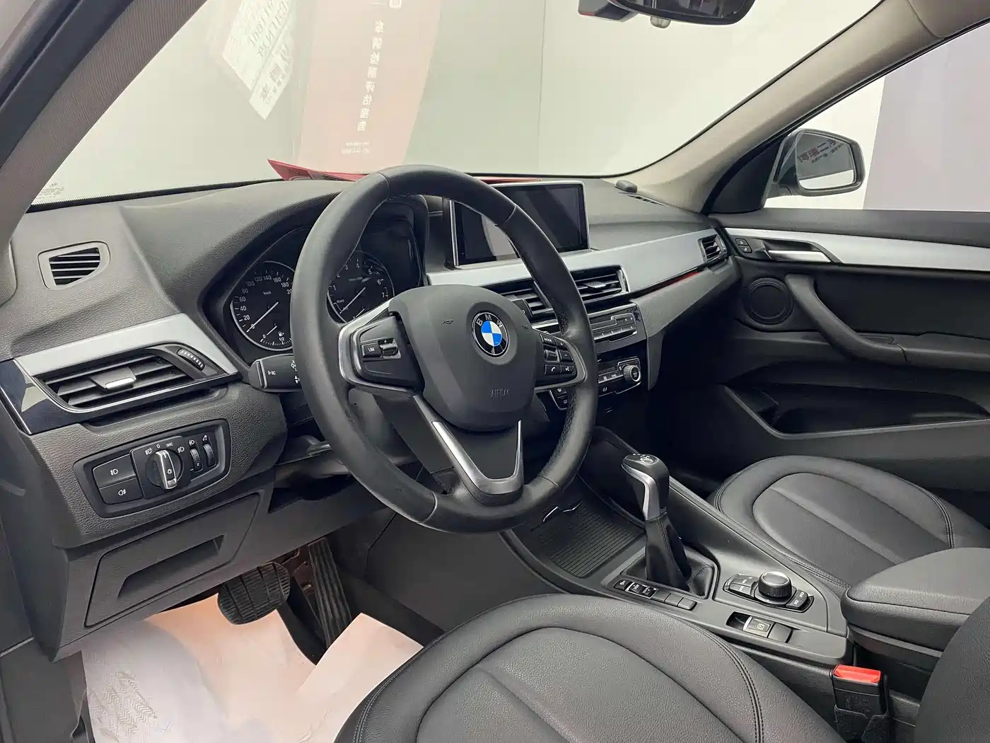 BMW X1 2018 sDrive18Li Fashion Model фото 15