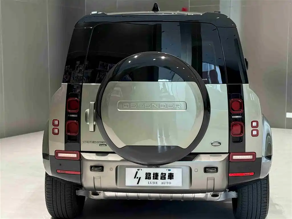 Land Rover Defender 2023 Facelift 110 3.0T P400 X-DYNAMIC HSE фото 7