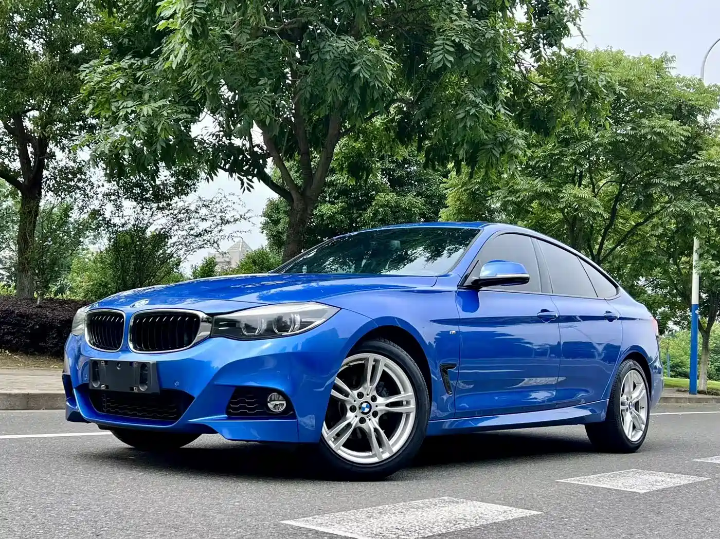 BMW 3 Series GT 2019 320i M Sport Package