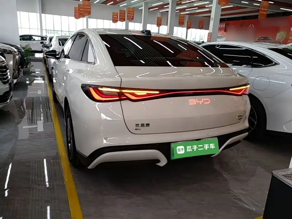 صورة 6 - BYD Seal 06 New Energy
