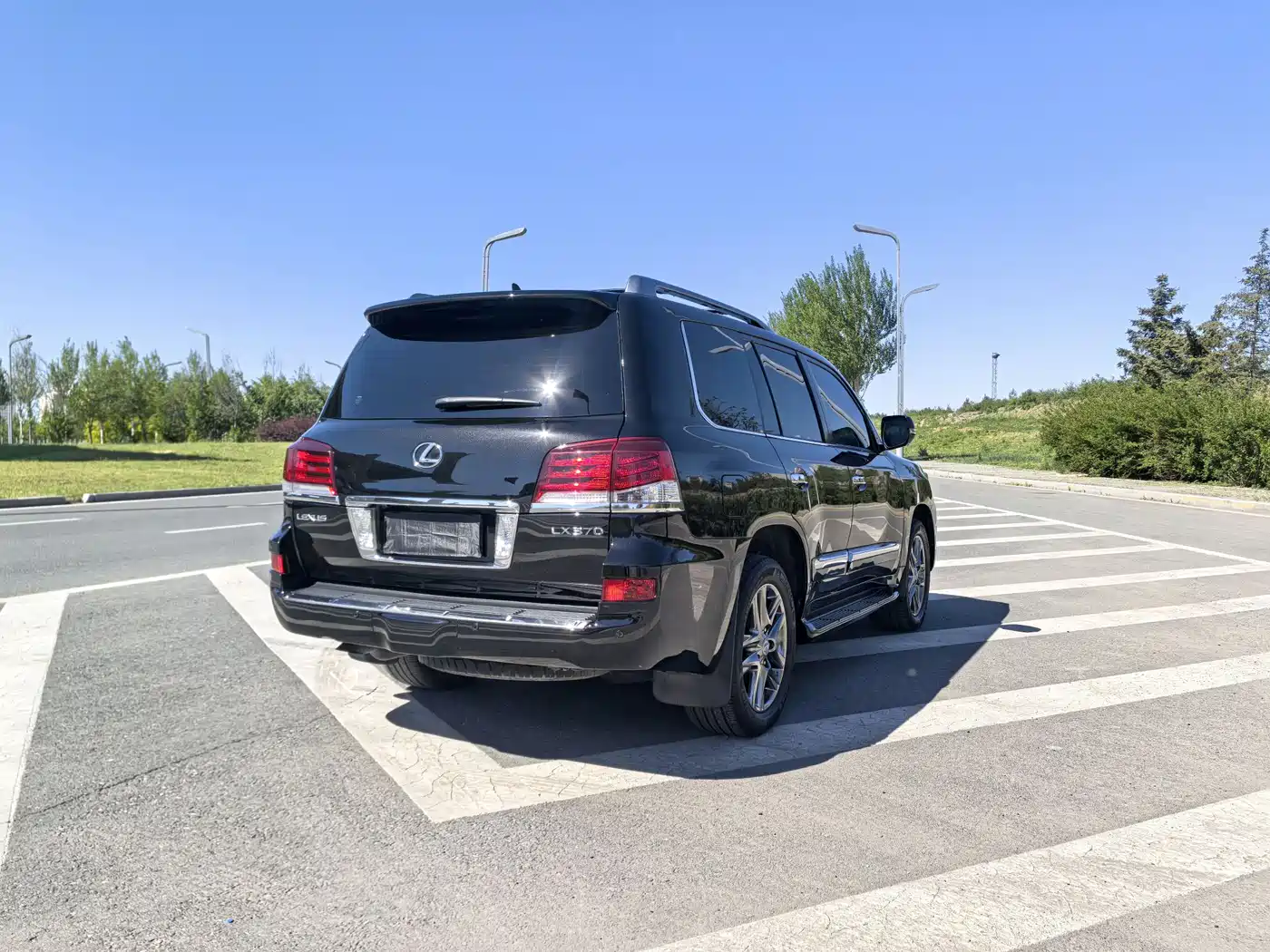 Lexus LX фото 6