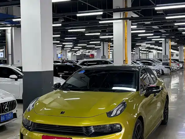 Lynk & Co 03 03+ 2.0TD, автомат