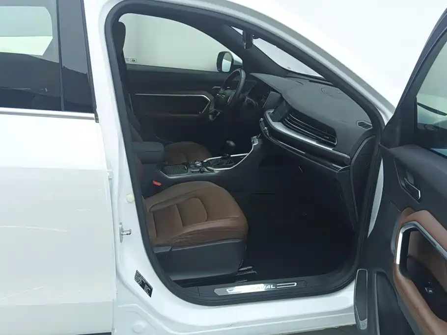 Фото 8 - Haval H6