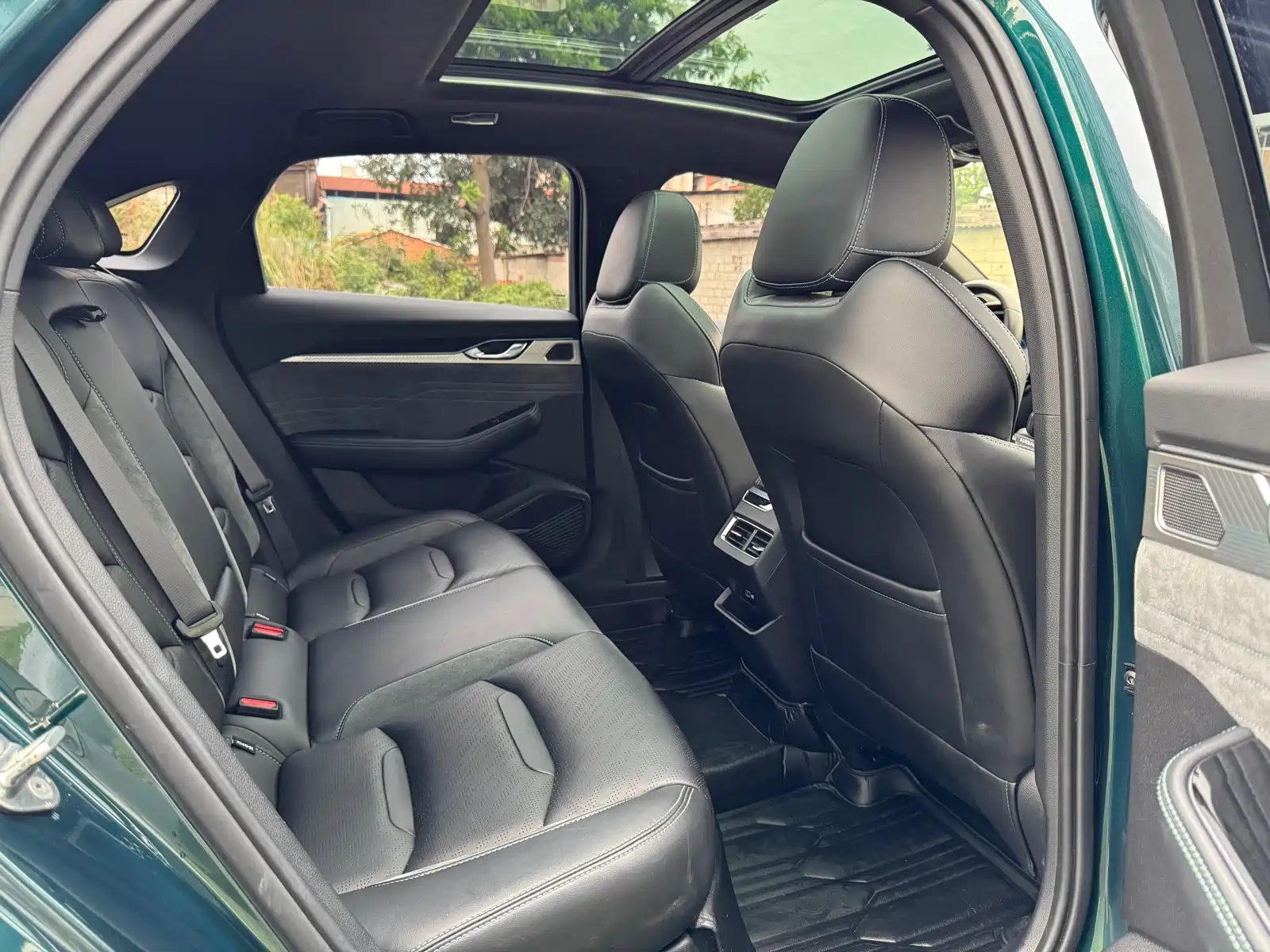 Фото 9 - Geely Preface