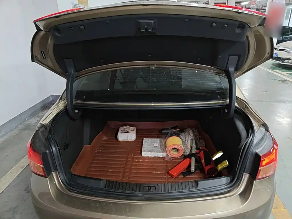 Photo 19 - Buick Verano