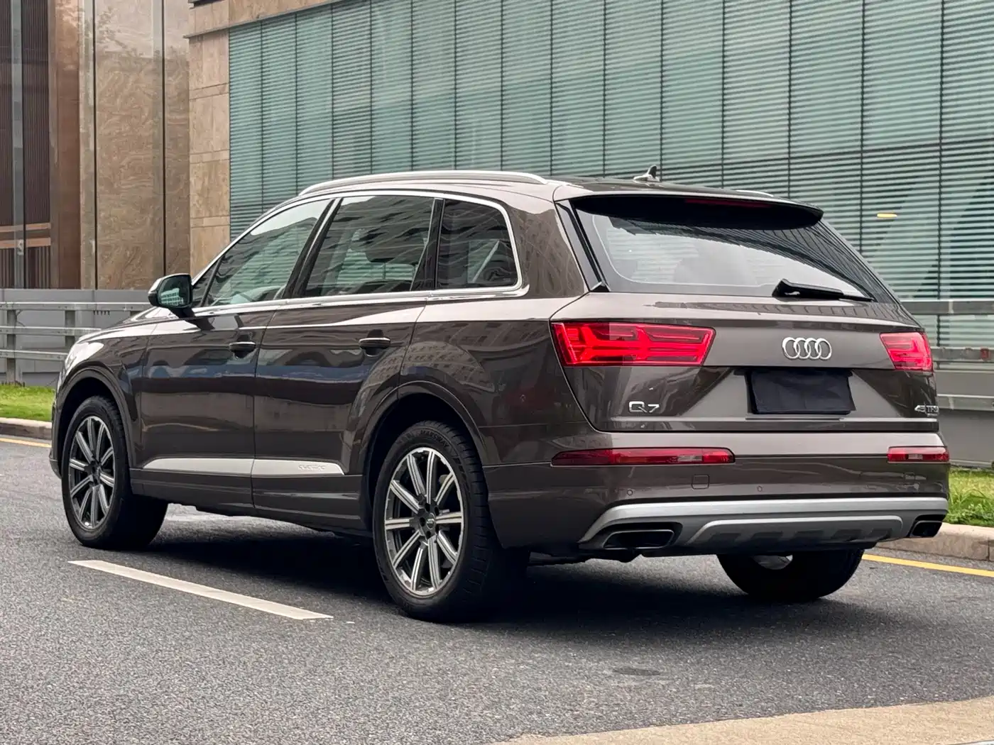 AUDI Q7