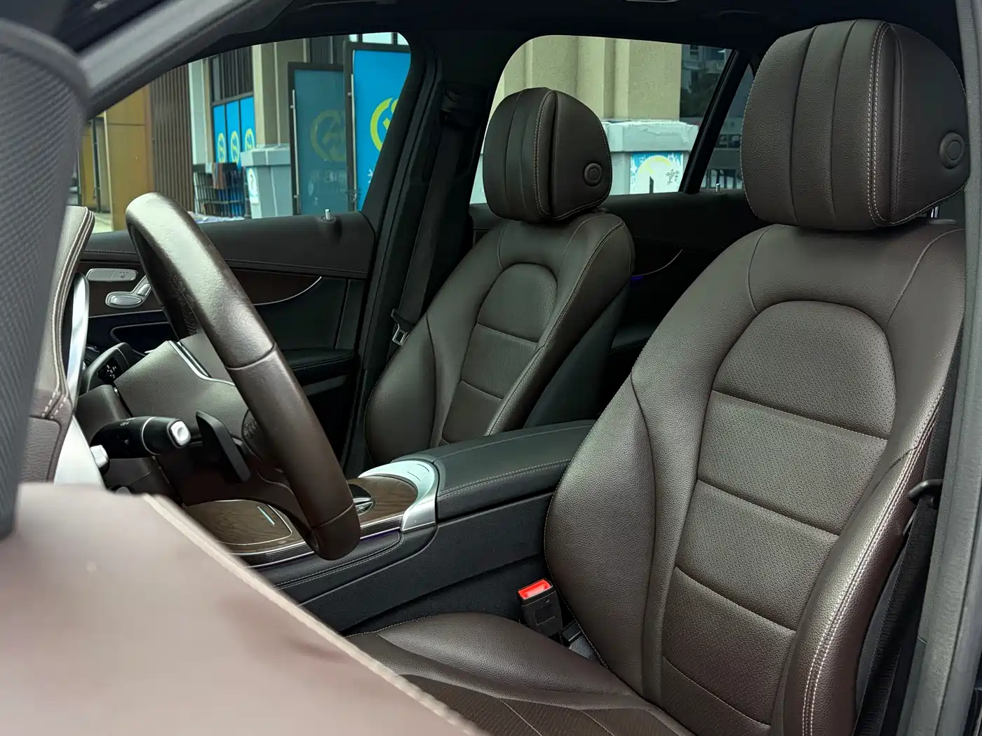 Mercedes-Benz GLC 2022 Facelift GLC 260 L 4MATIC Luxury Model фото 14