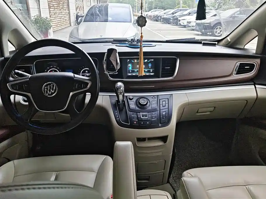 Buick GL8 2018 28T Luxury Model China VI фото 11