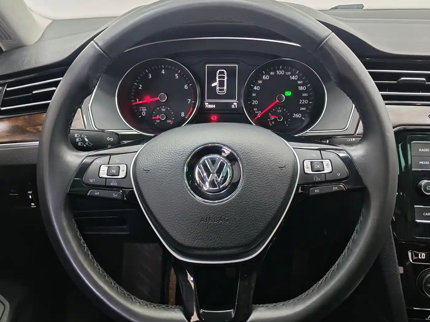 Volkswagen Magotan 2018 330TSI DSG Luxury фото 12