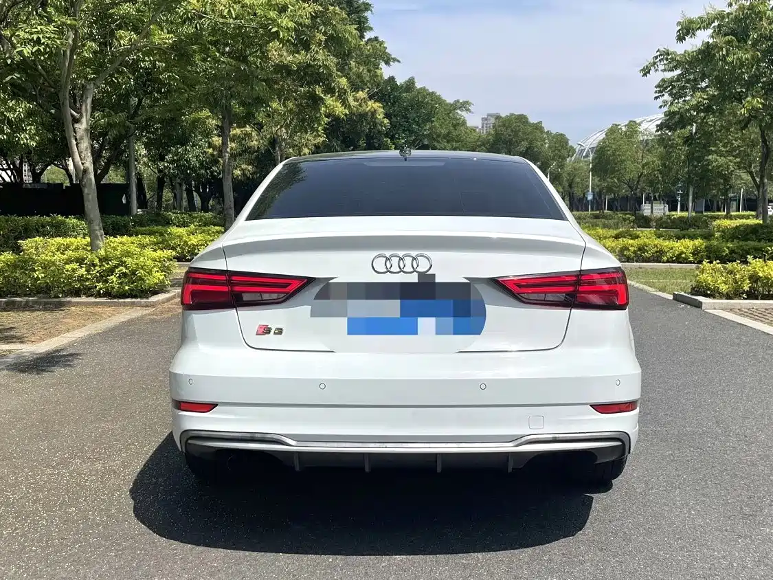 Audi A3 2018 30th Anniversary Limousine 35 TFSI Sport фото 9