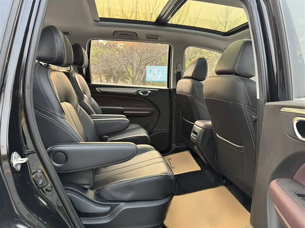 GAC TRUMPCHI TRUMPCHI M6