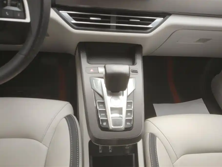 BYD Yuan Pro 2021 401KM Luxury Model фото 16
