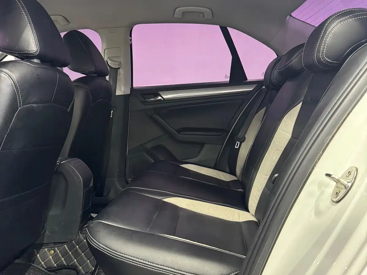 Volkswagen Bora 2016 Model 1.6L Automatic Fashion фото 9