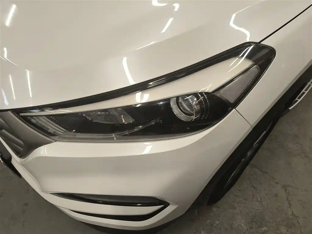 Hyundai Tucson 2018 1.6T DCT 2WD 15th Anniversary Special Edition фото 19