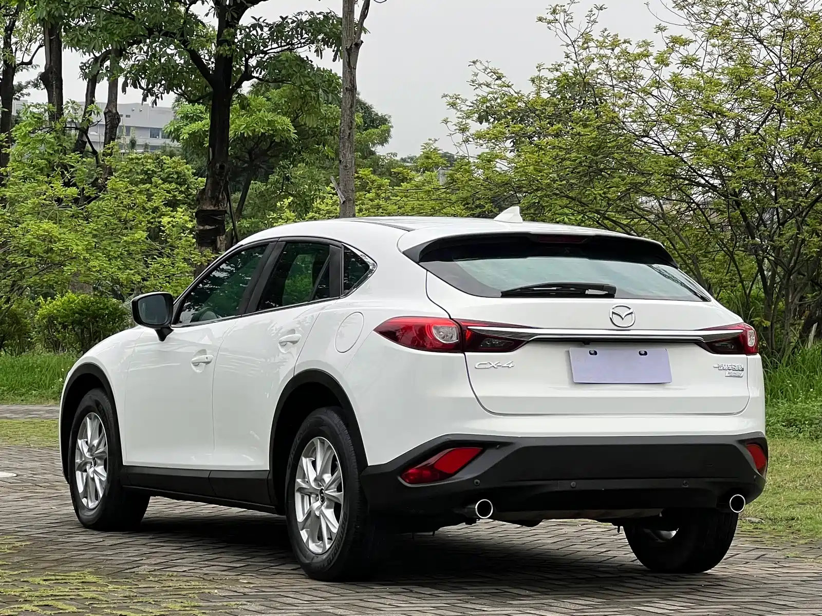 Фото 4 - Mazda CX-4