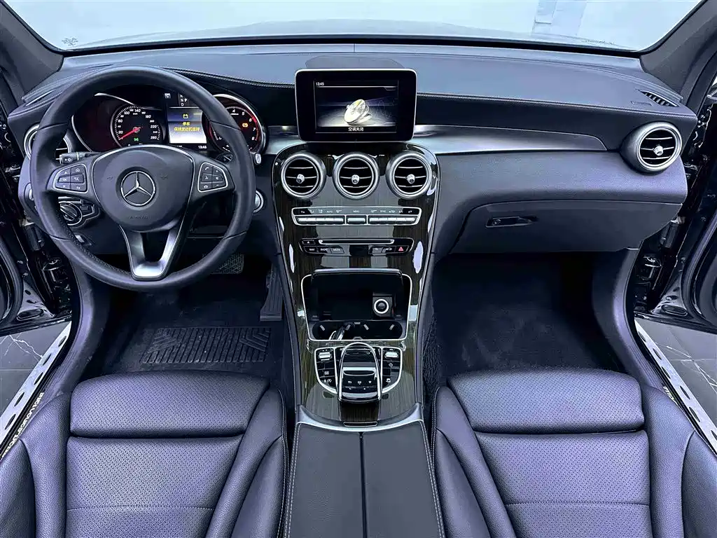 Mercedes-Benz GLC 2016 GLC 260 4MATIC Luxury фото 12