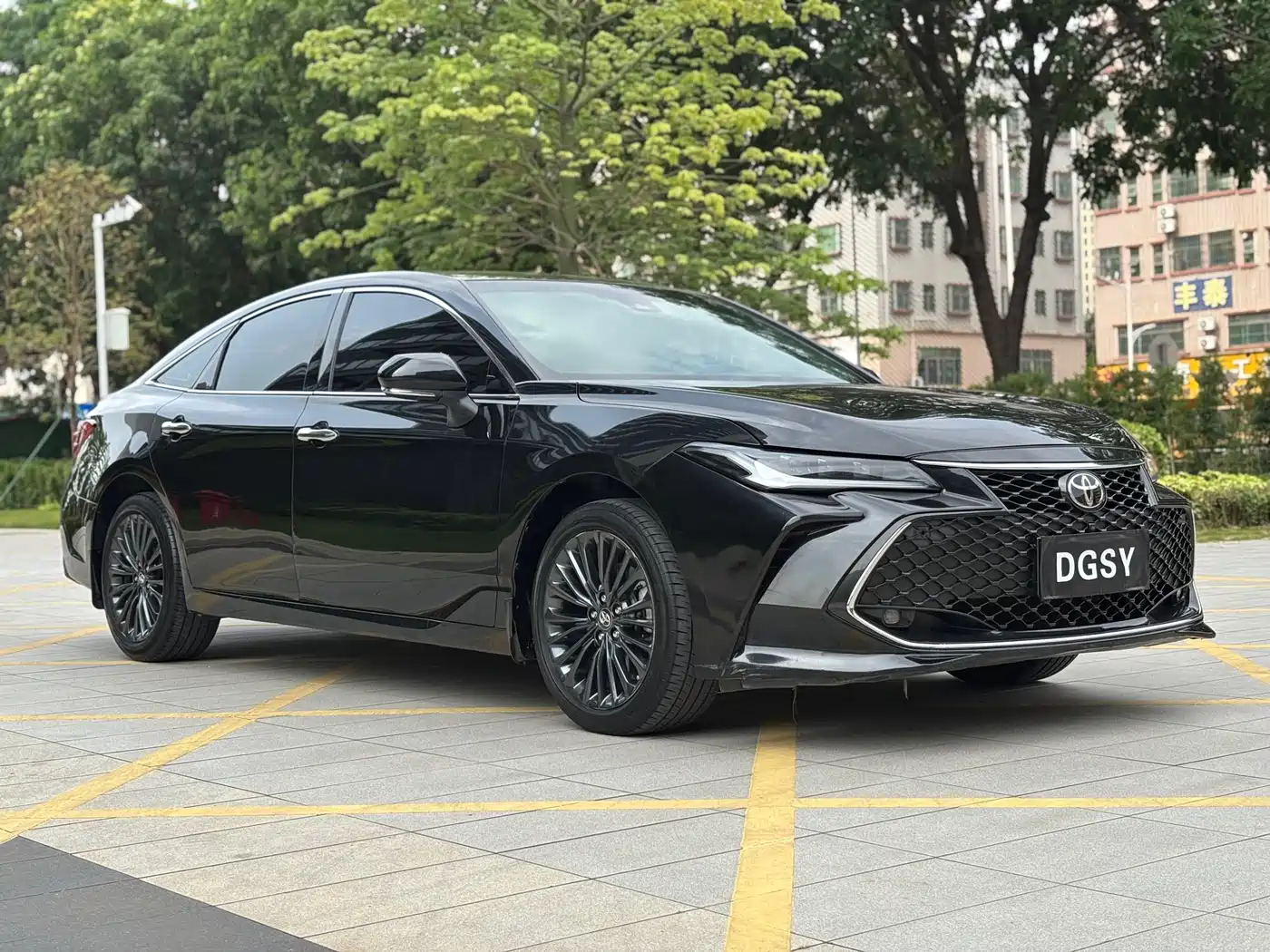 Toyota Avalon 2023 2.5L Touring Premium Edition фото 3
