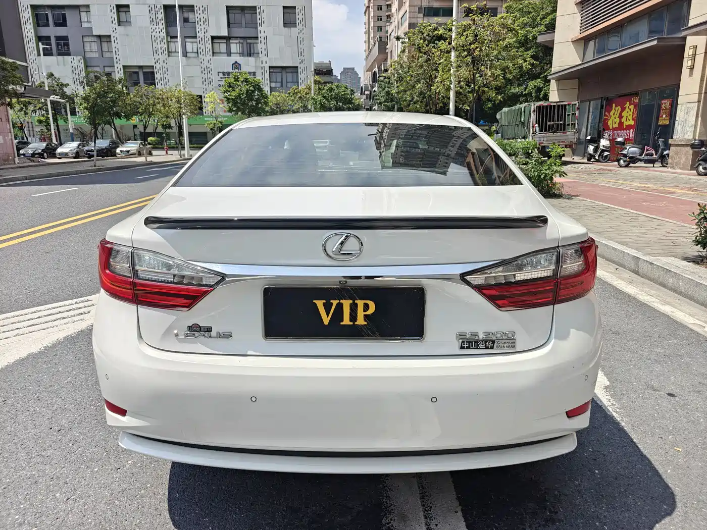 Lexus ES 2017 200 30th Anniversary Edition фото 6