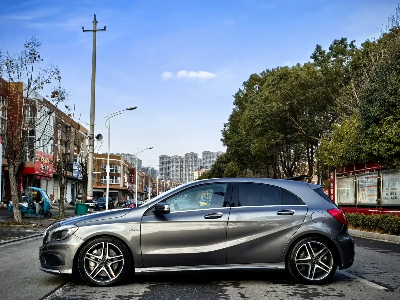 Mercedes-Benz A-Class AMG (Import) 2014 AMG A 45 4MATIC фото 3