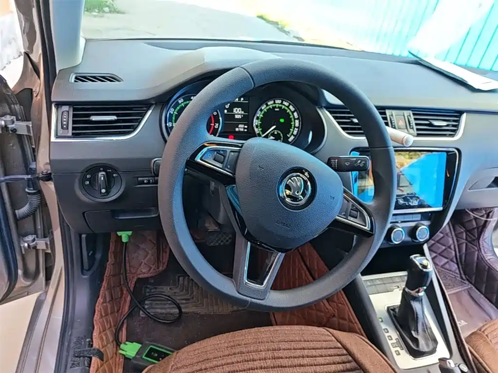 Škoda Octavia 2019 1.5L Automatic Smart Comfort China VI фото 11