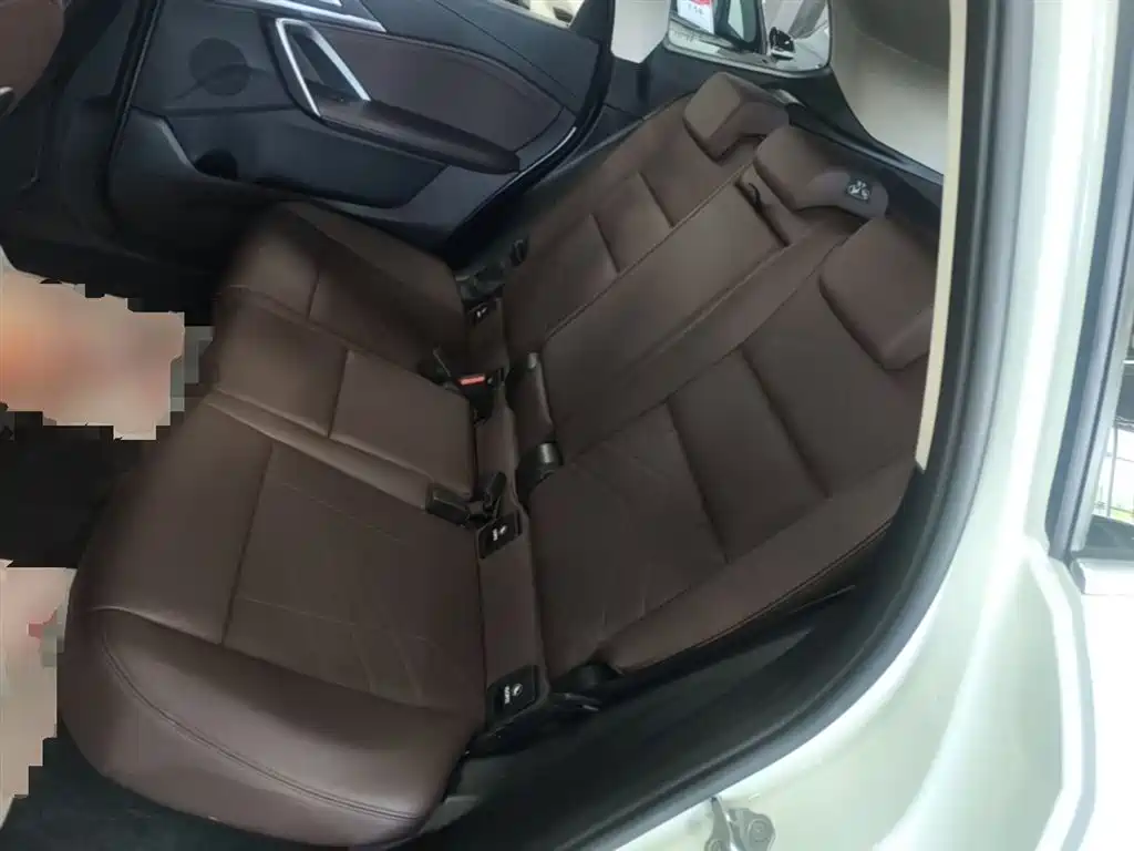 BMW iX1 2023 eDrive25L M Sport Package фото 17