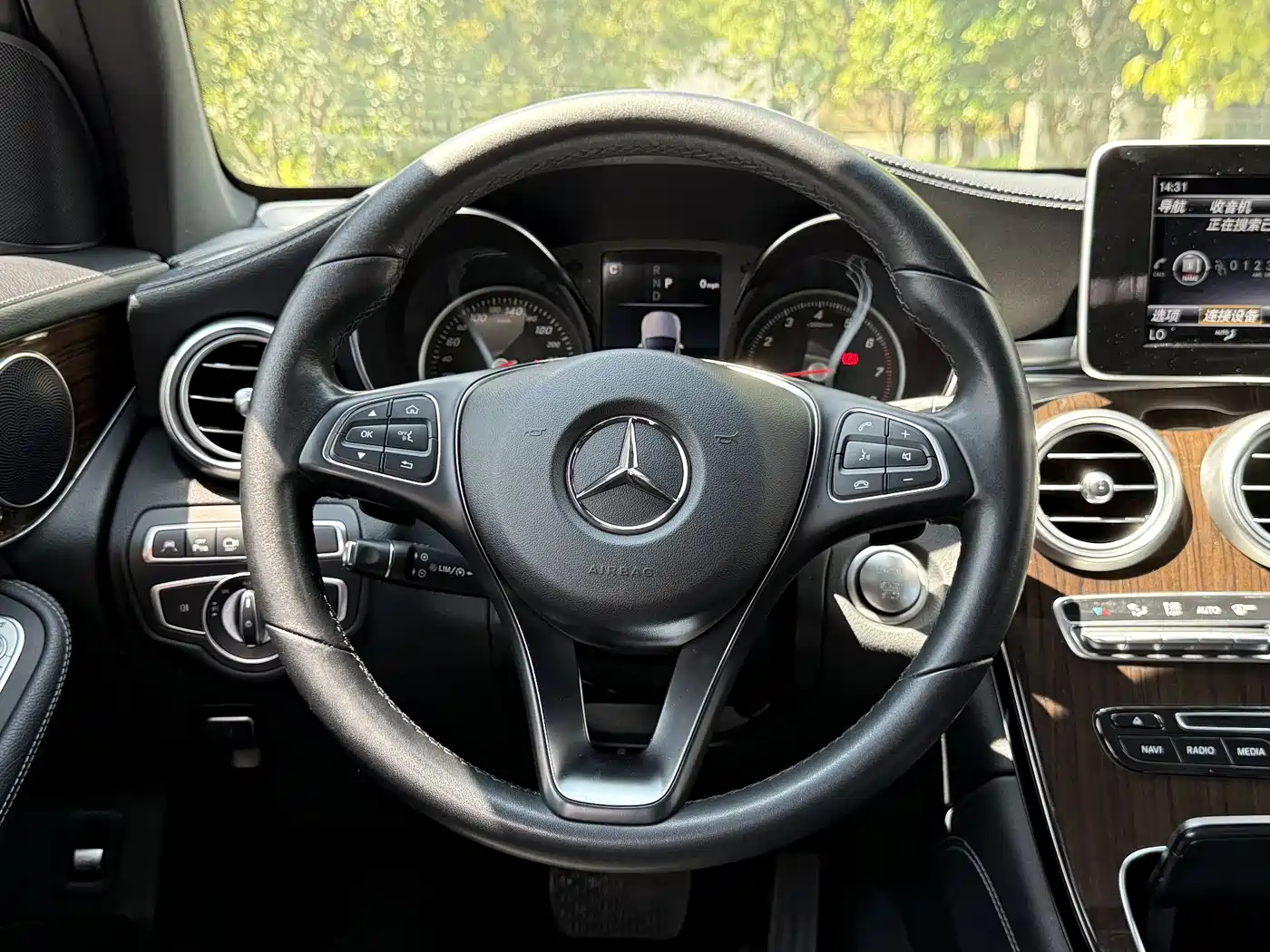 Mercedes-Benz GLC 2019 GLC 260 L 4MATIC Luxury фото 14
