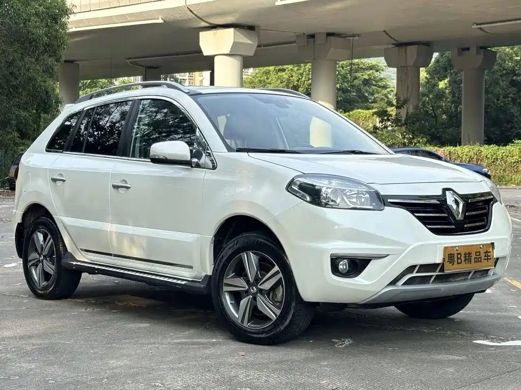 Renault Koleos (Import) 2014 2014 2.5L 2WD Comfort Edition