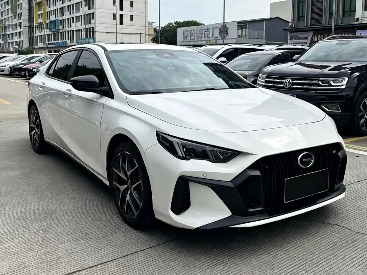 GAC Trumpchi Trumpchi Emkoo 2021 270T DCT J15 Edition фото 3